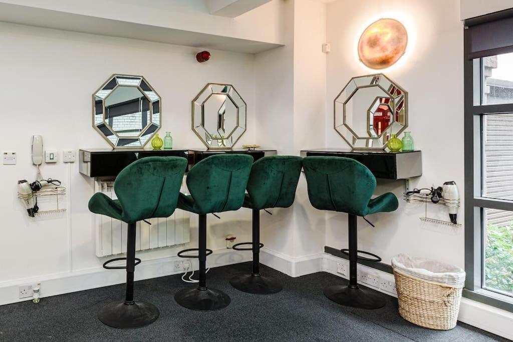 Vip City Centre Apartment With Secure Free Parking Liverpool Bagian luar foto